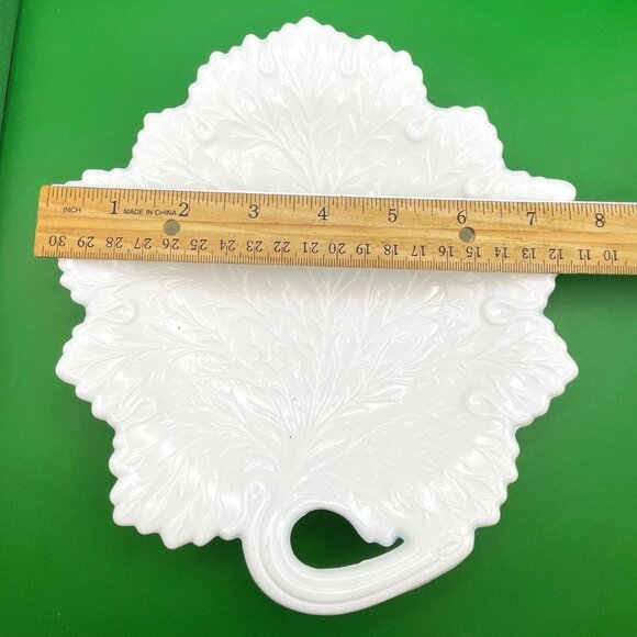 Vintage Fenton Milk Glass Grape Leaf Dish Embossed Sawtooth Edge Mid Century MCM - Picture 4 of 11